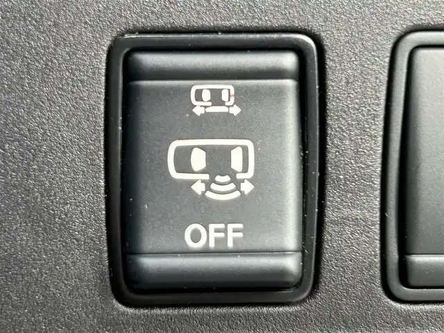 日産 セレナ e－パワー ハイウェイスター V 静岡県 2021(令3)年 3.8万km ブリリアントホワイトパール プロパイロット/純正10インチナビ/FM/AM/CD/DVD/Blue-ray/Bluetooth/フルセグTV/両側電動スライドドア/フリップダウンモニター/レーダークルーズコントロール/アラウンドビューモニター/ビルトインETC/オートライト/オートハイビーム/LEDヘッドライト/コーナーセンサー前後/カーテンエアバッグ/純正フロアマット/純正15AW