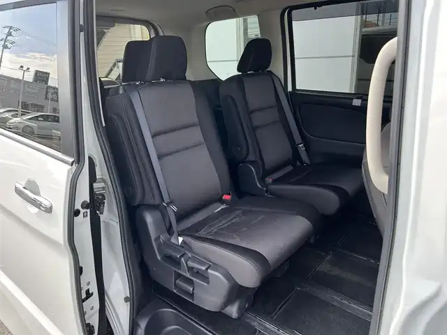 日産 セレナ e－パワー ハイウェイスター V 静岡県 2021(令3)年 3.8万km ブリリアントホワイトパール プロパイロット/純正10インチナビ/FM/AM/CD/DVD/Blue-ray/Bluetooth/フルセグTV/両側電動スライドドア/フリップダウンモニター/レーダークルーズコントロール/アラウンドビューモニター/ビルトインETC/オートライト/オートハイビーム/LEDヘッドライト/コーナーセンサー前後/カーテンエアバッグ/純正フロアマット/純正15AW