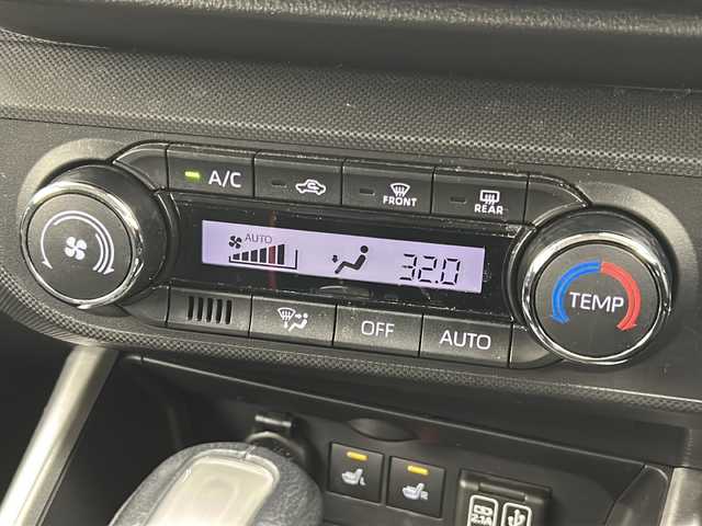 トヨタ ライズ Z 宮城県 2019(令1)年 3.5万km シャイニングホワイトパール 禁煙車/全方位カメラ/スマートアシスト/・衝突軽減ブレーキ/・車線逸脱警報システム/・アダプティブクルーズコントロール/純正9型ナビ/・BT・USB・ipod・Applecarplay/LEDヘッドライト/LEDフォグライト/前席シートヒーター/革巻きステアリング/ステアリングスイッチ/ドライブレコーダー/純正フロアマット/ドアバイザー/ビルドインETC/プッシュスタート/スマートキー×2/横滑り防止装置/アイドリングストップ