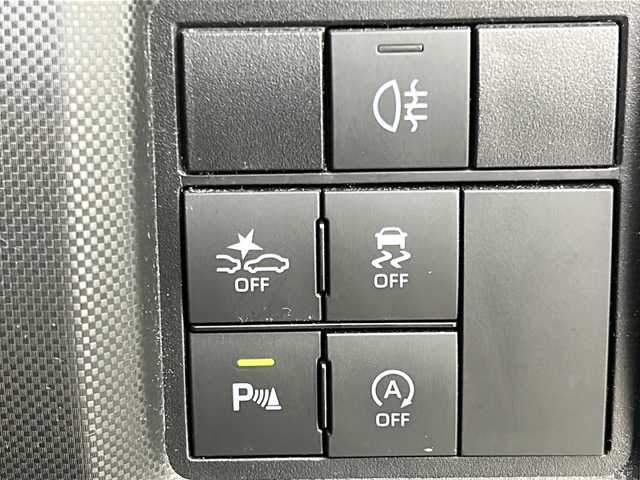 トヨタ ライズ Z 宮城県 2019(令1)年 3.5万km シャイニングホワイトパール 禁煙車/全方位カメラ/スマートアシスト/・衝突軽減ブレーキ/・車線逸脱警報システム/・アダプティブクルーズコントロール/純正9型ナビ/・BT・USB・ipod・Applecarplay/LEDヘッドライト/LEDフォグライト/前席シートヒーター/革巻きステアリング/ステアリングスイッチ/ドライブレコーダー/純正フロアマット/ドアバイザー/ビルドインETC/プッシュスタート/スマートキー×2/横滑り防止装置/アイドリングストップ