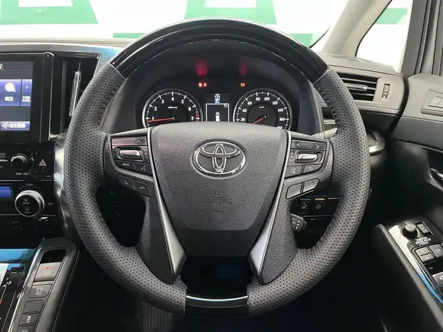 トヨタ ヴェルファイア Z Gエディション 鹿児島県 2016(平28)年 5万km 黒 禁煙車/９インチ純正ナビ/　JBLプレミアムサウンド/バックカメラ/純正フリップダウンモニター/トヨタセーフティセンス/　・プリクラッシュセーフティー/　・ロードサインアシスト/　・クリアランスソナー/　・先行者発信告知/パワーオットマン/ハンドルヒーター/シートメモリー/純正ドアバイザー/純正フロアマット/ブレーキホールド/LEDヘッドライト/フォグランプ/ETC