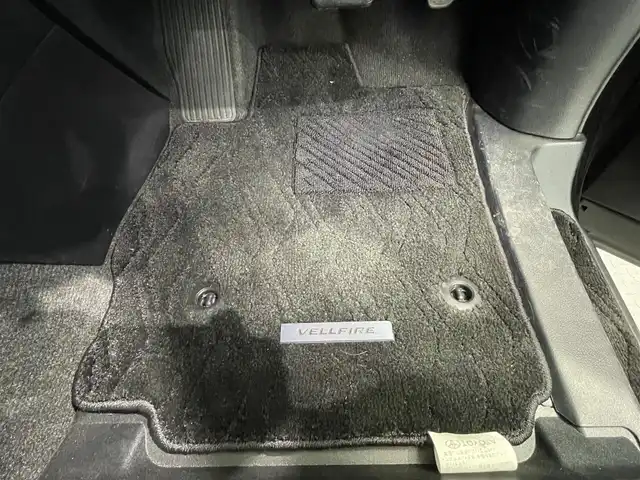 トヨタ ヴェルファイア Z Gエディション 鹿児島県 2016(平28)年 5万km 黒 禁煙車/９インチ純正ナビ/　JBLプレミアムサウンド/バックカメラ/純正フリップダウンモニター/トヨタセーフティセンス/　・プリクラッシュセーフティー/　・ロードサインアシスト/　・クリアランスソナー/　・先行者発信告知/パワーオットマン/ハンドルヒーター/シートメモリー/純正ドアバイザー/純正フロアマット/ブレーキホールド/LEDヘッドライト/フォグランプ/ETC