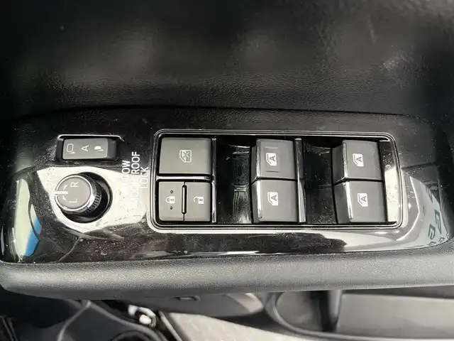 トヨタ ヴェルファイア Z Gエディション 鹿児島県 2016(平28)年 5万km 黒 禁煙車/９インチ純正ナビ/　JBLプレミアムサウンド/バックカメラ/純正フリップダウンモニター/トヨタセーフティセンス/　・プリクラッシュセーフティー/　・ロードサインアシスト/　・クリアランスソナー/　・先行者発信告知/パワーオットマン/ハンドルヒーター/シートメモリー/純正ドアバイザー/純正フロアマット/ブレーキホールド/LEDヘッドライト/フォグランプ/ETC