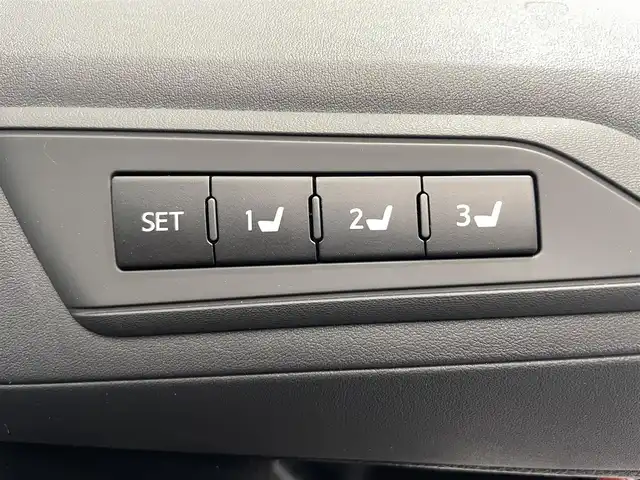 トヨタ ヴェルファイア Z Gエディション 鹿児島県 2016(平28)年 5万km 黒 禁煙車/９インチ純正ナビ/　JBLプレミアムサウンド/バックカメラ/純正フリップダウンモニター/トヨタセーフティセンス/　・プリクラッシュセーフティー/　・ロードサインアシスト/　・クリアランスソナー/　・先行者発信告知/パワーオットマン/ハンドルヒーター/シートメモリー/純正ドアバイザー/純正フロアマット/ブレーキホールド/LEDヘッドライト/フォグランプ/ETC