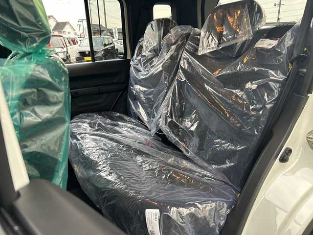 スズキ ジムニー ノマド FC 岐阜県 2025(令7)年 0.1千km アークティックホワイトパール 登録時走行距離２５ｋｍ/レーダークルーズコントロール/ダウンアシスト/シートヒーター/コーナーセンサー/オートライト/レーンキープアシスト/純正アルミホイール/衝突軽減システム/ミラーヒーター/電動格納ミラー/４ＷＤ/プッシュボタン/横滑り防止装置