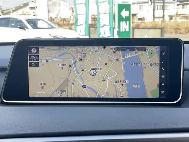 レクサス ＲＸ 450h Fスポーツ 三重県 2017(平29)年 5.6万km ホワイトノーヴァガラスフレーク メーカーオプション/・マークレビンソンプレミアムサラウンドサウンドシステム/・ムーンルーフ/・パノラミックビューモニター/・ブラインドスポットモニター/・クリアランスソナー/・リアクロストラフィックアラート/・リアクロストラフィックオートブレーキ/・後席電動格納シート/・後席シートヒーター/セーフティシステムプラス/・プリクラッシュセーフティシステム/・レーンキーピングアシスト/・オートマチックハイビーム/・レーダークルーズコントロール/TRDエアロ/TRDマフラー/純正12.3型SDナビ/フルセグTV/【CD/DVD/BD/SD/Bluetooth/USB/AUX】/ビルトインETC2.0/パドルシフト/ステアリングヒーター/ヘッドアップディスプレイ/AC100V電源/レザーシート/D/N席シートベンチレーション/全席シートヒーター/全席パワーシート/パワーバックドア/オートライト/角型三眼LEDヘッドランプ/LEDシーケンシャルターンランプ/LEDフロントフォグランプ/235/55R20インチ純正AW/【社外AW/スタッドレスタイヤ積込】/プッシュスタート/スマートキー/スペアキー/純正フロアマット