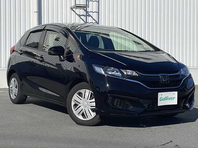 ホンダ フィット 13G Fパッケージ 三重県 2019(令1)年 3.6万km クリスタルブラックパール 社外ナビ/バックカメラ/レーダークルーズコントロール/レーンキープアシスト/社外ＥＴＣ/電動格納ミラー/横滑り防止装置/衝突被害軽減システム/盗難防止装置/ＵＳＢ入力/Bluetooth接続/CD/DVD再生/禁煙車