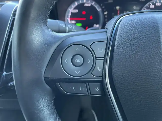 トヨタ クラウン ハイブリッド RS アドバンス 静岡県 2019(平31)年 4.5万km ホワイトパールクリスタルシャイン 純正ナビ/・フルセグTV/・Bluetooth接続/・DVD再生/・USB入力端子/トヨタセーフティーセンス/パークアシスト/パノラミックビューモニター/プリクラッシュセーフティ/ブラインドスポットモニター/ヘッドアップディスプレイ/AC100V電源/レーダークルーズコントロール/電動パーキングブレーキ/オートブレーキホールド/プッシュスタート/スマートキー/前席シートヒーター/ステアリングヒーター/前席パワーシート/運転席シートメモリー/LEDオートライト/オートハイビーム/ビルトインETC/ドライブレコーダー/レーンキープアシスト/横滑り防止装置/純正フロアマット/純正18インチアルミホイール