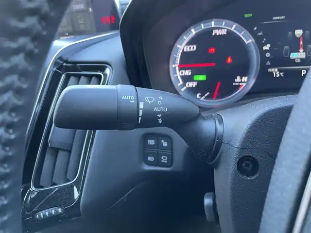 トヨタ クラウン ハイブリッド RS アドバンス 静岡県 2019(平31)年 4.5万km ホワイトパールクリスタルシャイン 純正ナビ/・フルセグTV/・Bluetooth接続/・DVD再生/・USB入力端子/トヨタセーフティーセンス/パークアシスト/パノラミックビューモニター/プリクラッシュセーフティ/ブラインドスポットモニター/ヘッドアップディスプレイ/AC100V電源/レーダークルーズコントロール/電動パーキングブレーキ/オートブレーキホールド/プッシュスタート/スマートキー/前席シートヒーター/ステアリングヒーター/前席パワーシート/運転席シートメモリー/LEDオートライト/オートハイビーム/ビルトインETC/ドライブレコーダー/レーンキープアシスト/横滑り防止装置/純正フロアマット/純正18インチアルミホイール