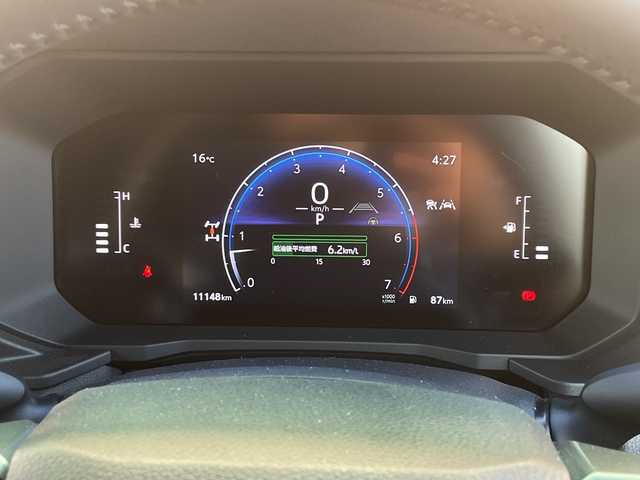 トヨタ ランドクルーザー ２５０ VX 宮崎県 2024(令6)年 1.2万km プラチナホワイトパールマイカ 純正12.3インチディスプレイオーディオ/（フルセグ/BT/HDMI/Miracast）/パノラミックビューモニター/デジタルインナーミラー/ETC2．0/サンルーフ/トヨタセーフティセンス/ブラインドスポットモニター/レーンキープアシスト/クリアランスソナー/レーダークルーズコントロール/前席シートヒーター/エアシート/運転席パワーシート/LEDヘットライト/フォグライト/純正18インチアルミホイール/プッシュエンジンスタート/スマートキー/フロアマット