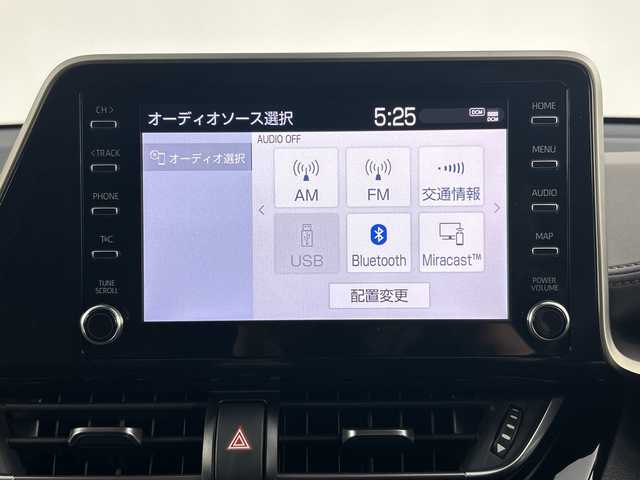 トヨタ Ｃ－ＨＲ G 愛知県 2020(令2)年 3.6万km ホワイトパールクリスタルシャイン 純正8型ディスプレイオーディオ/（Bluetooth/USB）/バックカメラ/トヨタセーフティセンス/・プリクラッシュセーフティ/・オートマチックハイビーム/・ロードサインアシスト/・レーダークルーズコントロール/・レーンディパーチャーアラート/・先行車発進告知/ブラインドスポットモニター/クリアランスソナー/純正ビルトインETC/前後ドライブレコーダー【ZDR-015】/ハーフレザーシート/前席シートヒーター/純正18インチアルミホイール/スマートキー/スペアキー有/LEDヘッドライト/フォグライト/オートライト/電子パーキング/オートブレーキホールド/革巻きステアリング/ステアリングスイッチ/電動格納ミラー/純正フロアマット