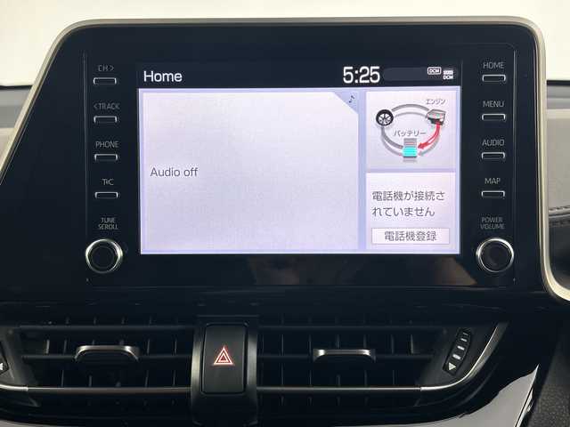 トヨタ Ｃ－ＨＲ G 愛知県 2020(令2)年 3.6万km ホワイトパールクリスタルシャイン 純正8型ディスプレイオーディオ/（Bluetooth/USB）/バックカメラ/トヨタセーフティセンス/・プリクラッシュセーフティ/・オートマチックハイビーム/・ロードサインアシスト/・レーダークルーズコントロール/・レーンディパーチャーアラート/・先行車発進告知/ブラインドスポットモニター/クリアランスソナー/純正ビルトインETC/前後ドライブレコーダー【ZDR-015】/ハーフレザーシート/前席シートヒーター/純正18インチアルミホイール/スマートキー/スペアキー有/LEDヘッドライト/フォグライト/オートライト/電子パーキング/オートブレーキホールド/革巻きステアリング/ステアリングスイッチ/電動格納ミラー/純正フロアマット