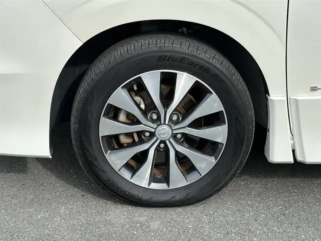 日産 セレナ