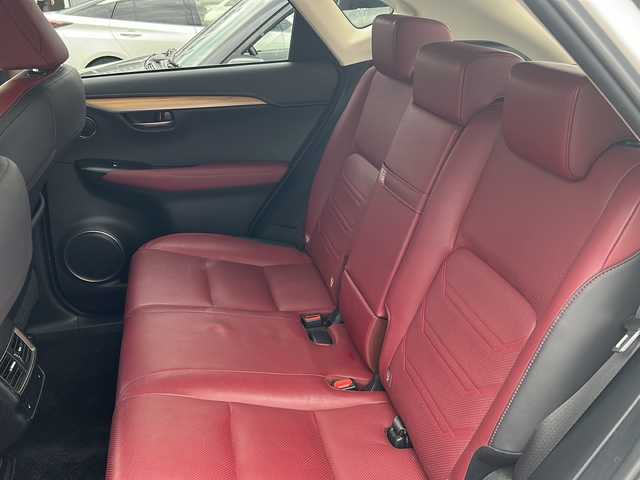 レクサス ＮＸ 300h バージョンL 山口県 2019(令1)年 9.5万km ソニッククォーツ ワンオーナー/純正ナビ/　DVD/CD/SD/MSV/BT/USB/AUX/フルセグTV/全周囲カメラ/赤レザーシート/前席パワーシート/全席シートヒーター/前席エアシート/後席電動収納シート/純正LEDヘッドライト/純正フォグ/オートライト/オートハイビーム/純正18インチアルミホイール/革巻きステアリング/ステアリングスイッチ/ステアリングヒーター/パドルシフト/クルーズコントロール/パワーバックドア/衝突被害軽減ブレーキ/LKA/BSM/横滑り防止/オートパーキングホールド/スマートキー×２/ビルトインETC2.0/純正フロアマット/トノカバー/電動格納ウインカードアミラー(オート機能付き)