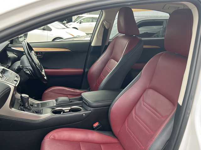 レクサス ＮＸ 300h バージョンL 山口県 2019(令1)年 9.5万km ソニッククォーツ ワンオーナー/純正ナビ/　DVD/CD/SD/MSV/BT/USB/AUX/フルセグTV/全周囲カメラ/赤レザーシート/前席パワーシート/全席シートヒーター/前席エアシート/後席電動収納シート/純正LEDヘッドライト/純正フォグ/オートライト/オートハイビーム/純正18インチアルミホイール/革巻きステアリング/ステアリングスイッチ/ステアリングヒーター/パドルシフト/クルーズコントロール/パワーバックドア/衝突被害軽減ブレーキ/LKA/BSM/横滑り防止/オートパーキングホールド/スマートキー×２/ビルトインETC2.0/純正フロアマット/トノカバー/電動格納ウインカードアミラー(オート機能付き)