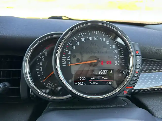 ＭＩＮＩ ミニ クーパー S 岡山県 2014(平26)年 7.5万km ボルカニックオレンジ 純正HDDナビ/AM、FM、Bluetooth、AUX、USB/ETC/スカッフプレート/フロントフォグ/リアフォグ/ELDINEシートカバー/アディショナルライト/ミラー一体型前後ドライブレコーダー
