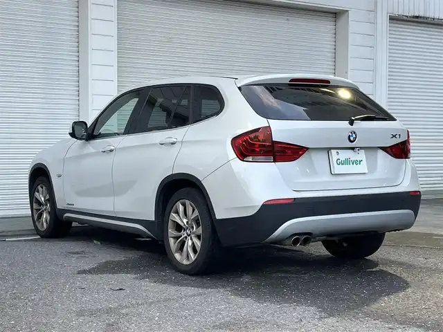 ＢＭＷ Ｘ１ 高知県 2010(平22)年 6.9万km 白 HDDナビ/スマートキー/4WD/MTモード付/AAC/バックカメラ/ミュージックプレイヤー接続/フルセグ/純正アルミホイール/パワーシート/HIDヘッドライト/W+サイドエアバッグ/ABS/盗難防止装置