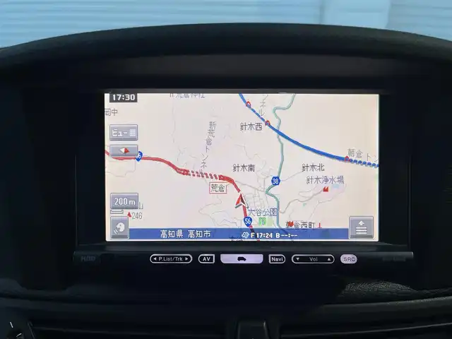 ＢＭＷ Ｘ１ 高知県 2010(平22)年 6.9万km 白 HDDナビ/スマートキー/4WD/MTモード付/AAC/バックカメラ/ミュージックプレイヤー接続/フルセグ/純正アルミホイール/パワーシート/HIDヘッドライト/W+サイドエアバッグ/ABS/盗難防止装置