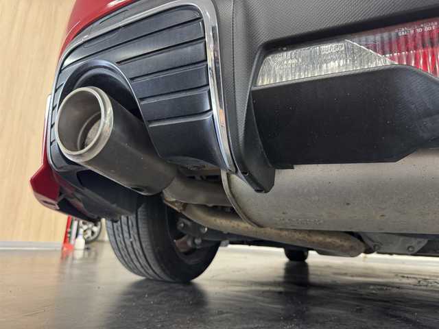 トヨタ ８６ GT リミテッド 三重県 2012(平24)年 2.8万km ライトニングレッド プレミアムガソリン/FR/6F/純正 7インチナビ NSZT-W62G/（AM/FM/CD/DVD/SD/SDREC/TV/DS/Bluetooth）/ETC/モデリスタエアロ（F/S/R）/［TRD］エアロスタビライジングカバー（リヤガラスとトランクドアの間を埋めるパーツ）/ルーフスポイラー［社外品：Grazio&Co.（グラージオ・アンド・シーオー）］/トランクスポイラー［GT Limited標準装備］/安全/・ABS/・VSC（ビークル・スタビリティ・コントロール）/・トラクションコントロール（TRACK機能付）/・ヒルスタートアシスト/・緊急ブレーキシグナル/・SRS 運転席・助手席＋サイド＋カーテンシールドエアバッグ/装備/・ハーフレザーシート（本革×アルカンターラ）/・シートヒーター（D/N）/・左右独立オートエアコン/・コンライト（ヘッドライト自動点灯・自動消灯システム）/・LEDヘッドランプ/・フロント（LED）＆リヤフォグランプ/・電動格納ドアミラー/・パワーステアリング/・パワーウインドウ/・プッシュスタート/・純正17inAW/・スマートキーx2/など