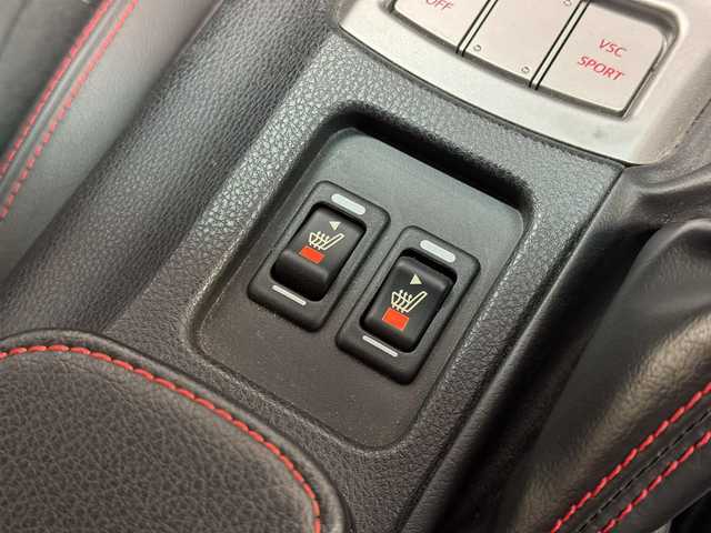 トヨタ ８６ GT リミテッド 三重県 2012(平24)年 2.8万km ライトニングレッド プレミアムガソリン/FR/6F/純正 7インチナビ NSZT-W62G/（AM/FM/CD/DVD/SD/SDREC/TV/DS/Bluetooth）/ETC/モデリスタエアロ（F/S/R）/［TRD］エアロスタビライジングカバー（リヤガラスとトランクドアの間を埋めるパーツ）/ルーフスポイラー［社外品：Grazio&Co.（グラージオ・アンド・シーオー）］/トランクスポイラー［GT Limited標準装備］/安全/・ABS/・VSC（ビークル・スタビリティ・コントロール）/・トラクションコントロール（TRACK機能付）/・ヒルスタートアシスト/・緊急ブレーキシグナル/・SRS 運転席・助手席＋サイド＋カーテンシールドエアバッグ/装備/・ハーフレザーシート（本革×アルカンターラ）/・シートヒーター（D/N）/・左右独立オートエアコン/・コンライト（ヘッドライト自動点灯・自動消灯システム）/・LEDヘッドランプ/・フロント（LED）＆リヤフォグランプ/・電動格納ドアミラー/・パワーステアリング/・パワーウインドウ/・プッシュスタート/・純正17inAW/・スマートキーx2/など