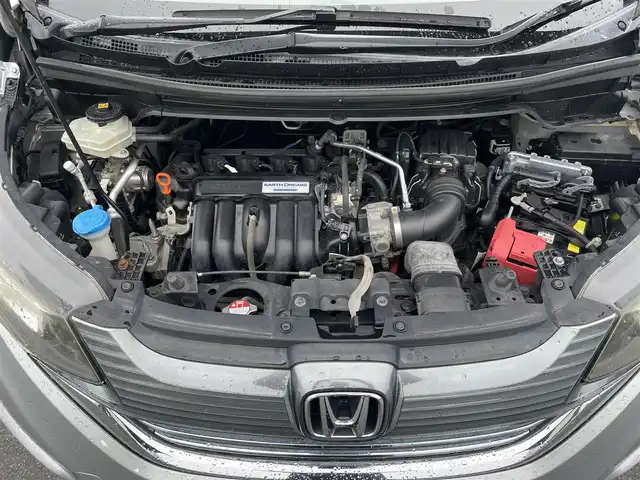 ホンダ フリード ハイブリット G ホンダセンシング 佐賀県 2017(平29)年 10.9万km ルナシルバーM こちらは現金またはオートローンご利用時の価格です。/自社ローンご希望の方は別途その旨お申付け下さい/禁煙車/純正ナビVXM-174VFi（ＣＤ・ＤＶＤ・フルセグ・ＢＴ・ＳＤ）/バックカメラ　/社外前後ドライブレコーダー　/ビルトインＥＴＣ　/両側パワースライドドア　/レーダークルーズコントロール　/衝突軽減ブレーキ　/レーンキープアシスト/横滑り防止/先行車発進お知らせ/車線逸脱警報/アイドリングストップ/純正フロアマット/オートライト/HIDライト/フォグライト/スマートキー/プッシュスタート/スペアキー1本/保証書