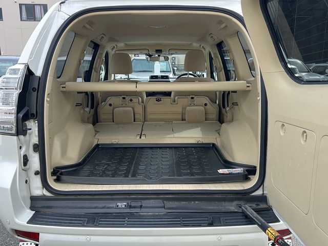 トヨタ ランドクルーザー プラド TX 富山県 2016(平28)年 6.3万km ホワイトパールクリスタルシャイン 〇4WD/〇ムーンルーフ/〇純正ナビ/〇フルセグTV/〇バックモニター/〇ビルトインETC/〇ドライブレコーダー/〇クリアランスソナー/〇横滑り防止装置/〇純正LEDヘッドランプ/〇オートライト/〇オートエアコン/〇ベージュファブリックシート/〇レーザーレーダー探知機/〇社外17インチアルミホイール/〇スマートキー/〇プッシュエンジンスタート/〇禁煙車