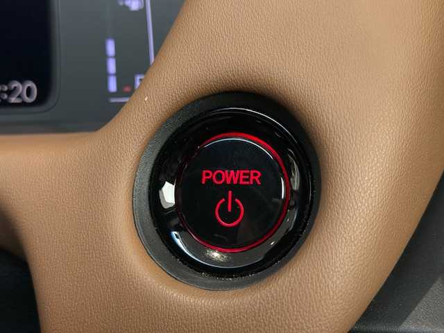 ホンダ フィット e:HEVリュクス 大阪府 2020(令2)年 6.5万km プレミアムグラマラスブロンズP /禁煙車//衝突被害軽減ブレーキ//純正8インチSDナビ/VXM-205VFEi//Bluetooth/CD/DVD/USB//フルセグテレビ//バックカメラ//前後純正ドライブレコーダー/DRH-204VD//前後コーナーセンサー//アダクティブクルーズコントロール//前席シートヒーター//16インチ純正アルミホイール//ドアバイザー//ETC//スペアキー×1