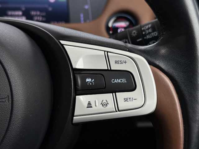 ホンダ フィット e:HEVリュクス 大阪府 2020(令2)年 6.5万km プレミアムグラマラスブロンズP /禁煙車//衝突被害軽減ブレーキ//純正8インチSDナビ/VXM-205VFEi//Bluetooth/CD/DVD/USB//フルセグテレビ//バックカメラ//前後純正ドライブレコーダー/DRH-204VD//前後コーナーセンサー//アダクティブクルーズコントロール//前席シートヒーター//16インチ純正アルミホイール//ドアバイザー//ETC//スペアキー×1
