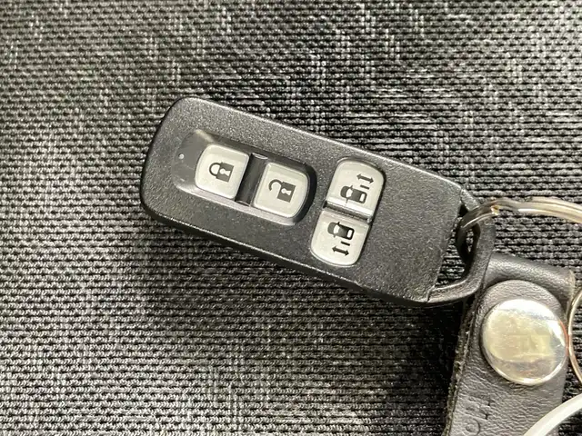 ホンダ Ｎ ＢＯＸ カスタム G ターボ Aパッケージ 栃木県 2014(平26)年 2.5万km プレミアムディープロッソパール ターボ/純正CDデッキ/(CD・AUX)/あんしんパッケージ/ ・衝突軽減システム/ ・サイド・カーテンエアバッグ/両側パワースライドドア/クルーズコントロール/パドルシフト/MTモード付AT/HIDヘッドライト/オートライト/革巻きステアリング/純正15インチアルミホイール/フロアマット/アイドリングストップ/スマートキー/取扱説明書/保証書