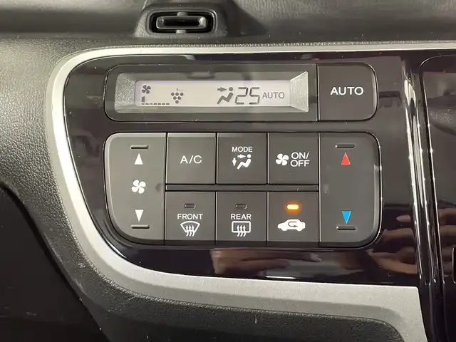 ホンダ Ｎ ＢＯＸ カスタム G ターボ Aパッケージ 栃木県 2014(平26)年 2.5万km プレミアムディープロッソパール ターボ/純正CDデッキ/(CD・AUX)/あんしんパッケージ/ ・衝突軽減システム/ ・サイド・カーテンエアバッグ/両側パワースライドドア/クルーズコントロール/パドルシフト/MTモード付AT/HIDヘッドライト/オートライト/革巻きステアリング/純正15インチアルミホイール/フロアマット/アイドリングストップ/スマートキー/取扱説明書/保証書