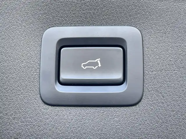 マツダ ＣＸ－５ XD ブラックトーンエディション 香川県 2020(令2)年 3万km スノーフレイクホワイトパールマイカ マツダコネクトナビ/全方位カメラ/パワーバックドア/運転席パワーシート/ブラインドスポットモニター/ヘッドアップディスプレイ/前席シートヒーター/革巻きステアリング/ステアリングヒーター/パドルシフト/純正１９インチＡＷ/ドライブレコーダー/ＥＴＣ/スマートキー/スペアキー