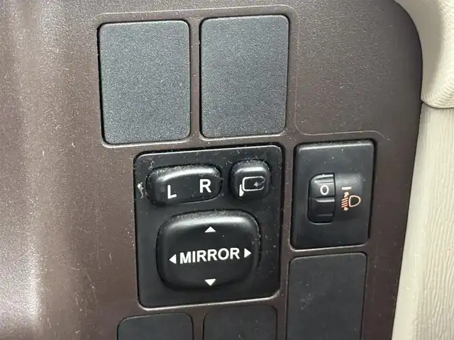 トヨタ パッソ X 愛知県 2010(平22)年 6.8万km キナコメタリック AM/FM/CD/横滑り防止装置/純正フロアマット/ドアバイザー/電動格納ミラー/AC/ETC/リモコンキー