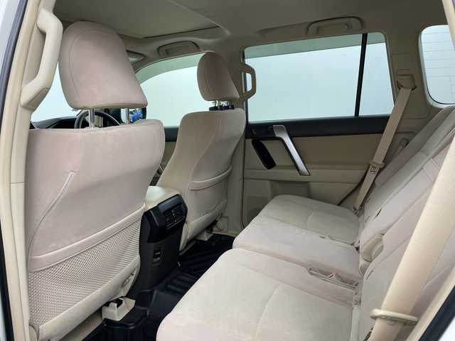 トヨタ ランドクルーザー プラド TX 道央・札幌 2022(令4)年 3.7万km ホワイトパールクリスタルシャイン ・４WD　/ ディーゼルターボ/・ムーンルーフ/7人乗り/・トヨタセーフティセンス/・プリクラッシュセーフティ/・レーダークルーズコントロール/・ケンウッド9インチ　ナビ/・DVD.CD.SD.BT.フルセグ/・HIDMI/バックカメラ」/・社外ドライブレコーダー/・ビルトインETC/・リア　ランゲージマット/・スマートキー