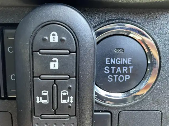 ダイハツ ウェイク G ターボ SA Ⅲ 兵庫県 2020(令2)年 3.5万km シャイニングホワイトパール 純正8インチナビ/両側パワースライドドア/Bluetooth接続/スマートアシスト/バックカメラ/革巻きステアリング/ステアリングリモコン/純正フロアマット/純正バイザー/オートライト/オートマチックハイビーム/スイッチスタート/CD/DVD/ETC/HDMI