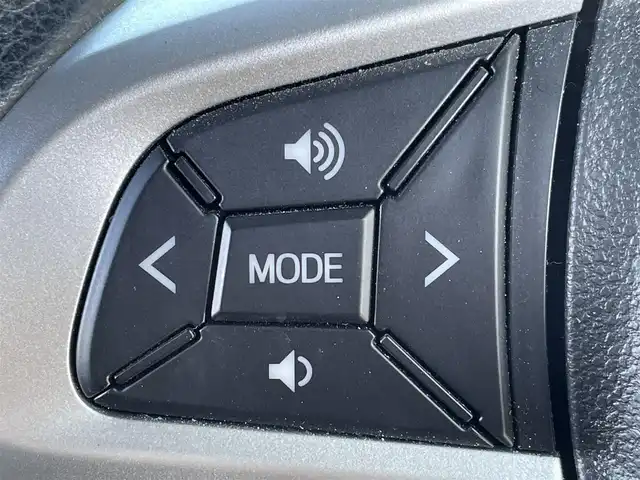 ダイハツ ウェイク G ターボ SA Ⅲ 兵庫県 2020(令2)年 3.5万km シャイニングホワイトパール 純正8インチナビ/両側パワースライドドア/Bluetooth接続/スマートアシスト/バックカメラ/革巻きステアリング/ステアリングリモコン/純正フロアマット/純正バイザー/オートライト/オートマチックハイビーム/スイッチスタート/CD/DVD/ETC/HDMI