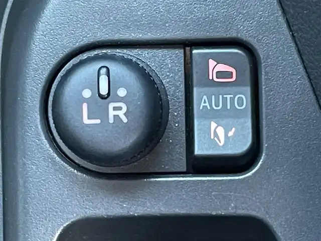 ダイハツ ウェイク G ターボ SA Ⅲ 兵庫県 2020(令2)年 3.5万km シャイニングホワイトパール 純正8インチナビ/両側パワースライドドア/Bluetooth接続/スマートアシスト/バックカメラ/革巻きステアリング/ステアリングリモコン/純正フロアマット/純正バイザー/オートライト/オートマチックハイビーム/スイッチスタート/CD/DVD/ETC/HDMI