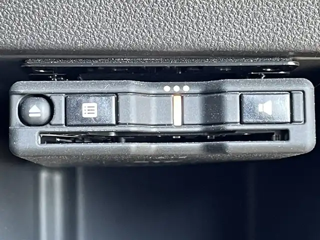 ダイハツ ウェイク G ターボ SA Ⅲ 兵庫県 2020(令2)年 3.5万km シャイニングホワイトパール 純正8インチナビ/両側パワースライドドア/Bluetooth接続/スマートアシスト/バックカメラ/革巻きステアリング/ステアリングリモコン/純正フロアマット/純正バイザー/オートライト/オートマチックハイビーム/スイッチスタート/CD/DVD/ETC/HDMI