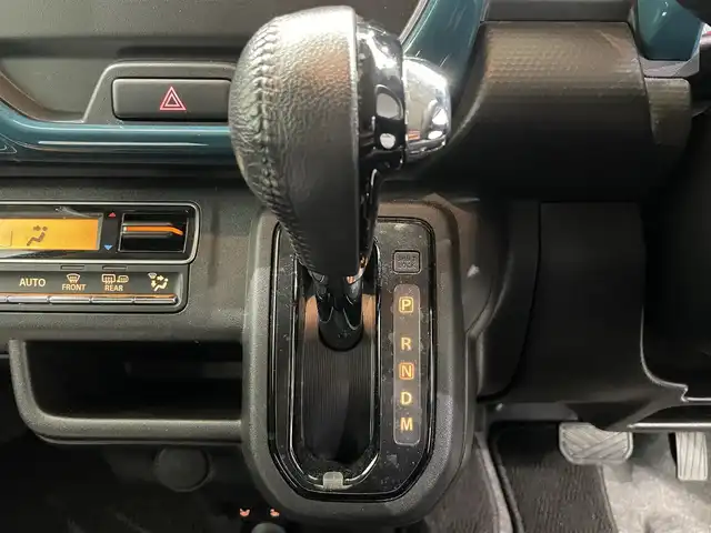 スズキ ハスラー HYBRID X ターボ 鹿児島県 2021(令3)年 4.9万km デニムブルー ガンメタリック 2トーン デュアルカメラブレーキサポート/誤発進抑制機能/車線逸脱警報機能/先行車発進お知らせ機能/アダプティブクルーズコントロール　/標識認識機能/ハイビームアシスト/シートヒーター/後席テーブル　/LEDヘッドライト/フロントフォグランプ　/純正アルミホイール　/純正フロアマット/パドルシフト　/スマートキー/ドアバイザー/電格ミラー