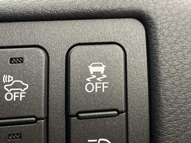 レクサス ＧＳ 450h Fスポーツ 群馬県 2015(平27)年 6.4万km ホワイトノーヴァガラスフレーク 純正１２．３型ナビ　フルセグＴＶ　バックカメラ　前後ドラレコ　ＥＴＣ２．０　シートヒーター／シートベンチレーション　ハンドルヒーター　ＬＥＤ　フォグランプ　ＡＣＣ　ＬＴＡ　レザーシート　禁煙車