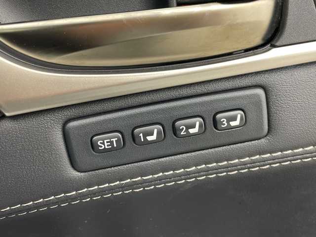 レクサス ＧＳ 450h Fスポーツ 群馬県 2015(平27)年 6.4万km ホワイトノーヴァガラスフレーク 純正１２．３型ナビ　フルセグＴＶ　バックカメラ　前後ドラレコ　ＥＴＣ２．０　シートヒーター／シートベンチレーション　ハンドルヒーター　ＬＥＤ　フォグランプ　ＡＣＣ　ＬＴＡ　レザーシート　禁煙車