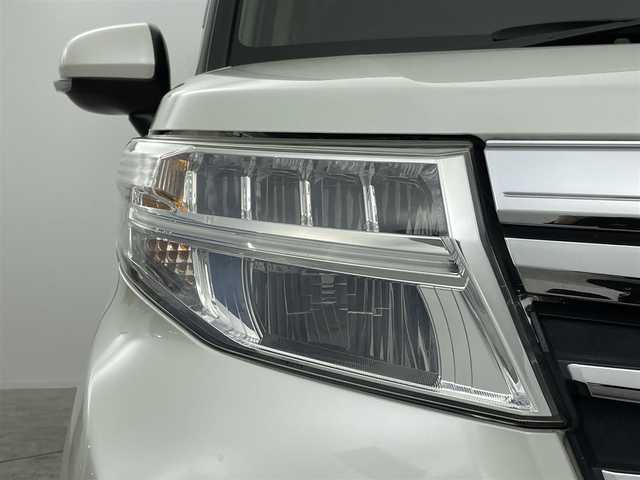 トヨタ ルーミー カスタムG－T 群馬県 2018(平30)年 7万km パールホワイトⅢ 純正７インチナビ　バックカメラ　両側パワースライドドア　クルーズコントロール　ＬＥＤライト　純正１５インチＡＷ　ステアリングリモコン　コーナーセンサー　スマートキー　スペアキー　ＥＴＣ　禁煙車