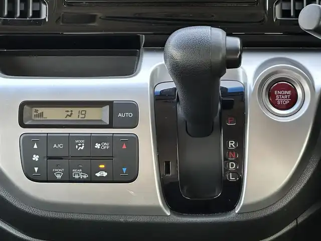 ホンダ Ｎ ＷＧＮ G SSパッケージⅡ 島根県 2019(平31)年 5.3万km ブリリアントスポーティブルーメタリック2トーン 4WD/CTBA/純正ナビ/CD/DVD/DTV/Bluetooth/USB/バックカメラ/ビルトインETC/ステアリングスイッチ/純正エンジンスターター /シートヒーター/ミラーヒーター/横滑り防止装置/ヘッドライトレベライザー/フォグランプ/純正フロアマット/ドアバイザー