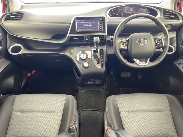 トヨタ シエンタ ファンベースG 栃木県 2021(令3)年 1.1万km センシュアルレッドマイカ 純正SDナビ/　Bluetooth/ワンセグTV/CD/SD/FM/AM/トヨタセーフティセンス/　プリクラッシュセーフティ/　レーンディパーチャーアラート/　オートハイビーム/バックカメラ/ビルトインETC/前後ドライブレコーダー/LEDヘッドライト/フォグランプ/ドアバイザー/純正フロアマット/スマートキー×1本/Wエアバッグ