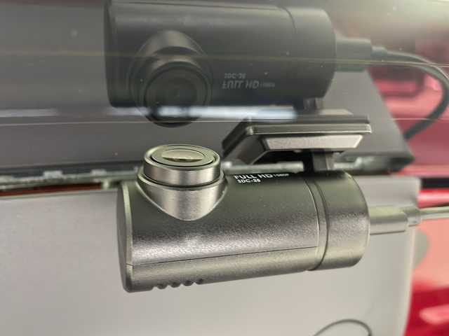 トヨタ シエンタ ファンベースG 栃木県 2021(令3)年 1.1万km センシュアルレッドマイカ 純正SDナビ/　Bluetooth/ワンセグTV/CD/SD/FM/AM/トヨタセーフティセンス/　プリクラッシュセーフティ/　レーンディパーチャーアラート/　オートハイビーム/バックカメラ/ビルトインETC/前後ドライブレコーダー/LEDヘッドライト/フォグランプ/ドアバイザー/純正フロアマット/スマートキー×1本/Wエアバッグ