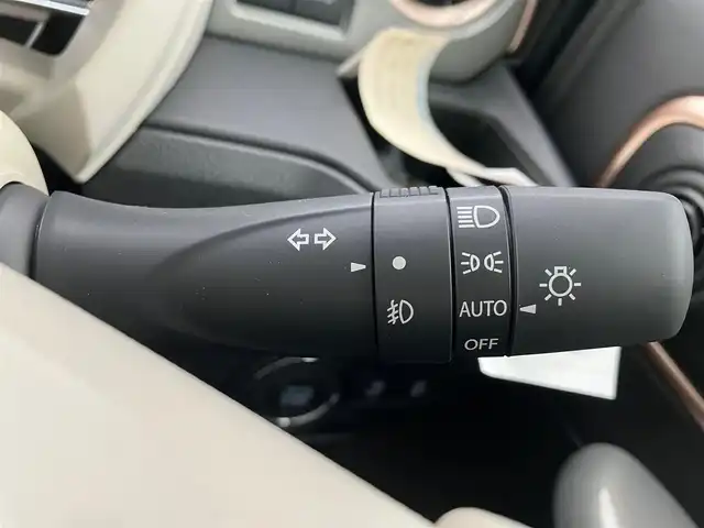 スズキ ワゴンＲ スマイル HYBRID X 静岡県 2024(令6)年 0.1万km未満 白／ゴールド エンジンスタートボタン/パワーステアリング/パワーウィンドウ/アイドリングストップ/オートエアコン/スマートキー/スペアキー１本/クルーズコントロール/USB入力端子/全方位カメラ/9インチナビ（CD.BT.フルセグ）/ベンチシート/D席N席シートヒーター/両側パワースライドドア/ABS/横滑り防止装置/コーナーセンサー前後/レーンキープアシスト/オートライト/オートマチックハイビーム/LEDライト/W+サイドエアバック/衝突軽減システム