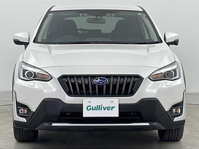 スバル ＸＶ ハイブリッド アドバンス 道央・札幌 2021(令3)年 2.4万km クリスタルホワイトP ・4WD/・純正ナビ/CD/DVD/BT/ブルーレイ/HDMI/フルセグ/USB/・バックカメラ/・アイサイトver3/・衝突軽減ブレーキ/・オートクルーズコントロール/・アクティブレーンキープアシスト/・誤発進抑制機能/・ふらつき警報/・先行車発進お知らせ/・後退時ブレーキアシスト/・ブラインドスポットモニター/・パドルシフト/・X-MODE/・前席パワーシート/・運転席メモリーシート/・ステアリングリモコン/・オートブレーキホールド/・純正フロアマット/・ドアバイザー/・LEDヘッドライト/・フォグランプ/・リアフォグランプ/・ETC/・スマートキー/・スペアキー/・純正18インチAW