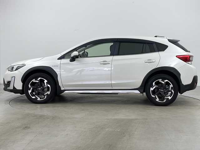 スバル ＸＶ ハイブリッド アドバンス 道央・札幌 2021(令3)年 2.4万km クリスタルホワイトP ・4WD/・純正ナビ/CD/DVD/BT/ブルーレイ/HDMI/フルセグ/USB/・バックカメラ/・アイサイトver3/・衝突軽減ブレーキ/・オートクルーズコントロール/・アクティブレーンキープアシスト/・誤発進抑制機能/・ふらつき警報/・先行車発進お知らせ/・後退時ブレーキアシスト/・ブラインドスポットモニター/・パドルシフト/・X-MODE/・前席パワーシート/・運転席メモリーシート/・ステアリングリモコン/・オートブレーキホールド/・純正フロアマット/・ドアバイザー/・LEDヘッドライト/・フォグランプ/・リアフォグランプ/・ETC/・スマートキー/・スペアキー/・純正18インチAW