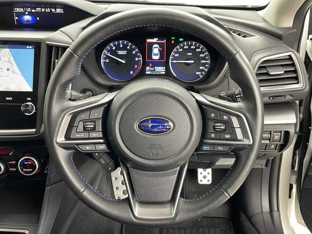 スバル ＸＶ ハイブリッド アドバンス 道央・札幌 2021(令3)年 2.4万km クリスタルホワイトP ・4WD/・純正ナビ/CD/DVD/BT/ブルーレイ/HDMI/フルセグ/USB/・バックカメラ/・アイサイトver3/・衝突軽減ブレーキ/・オートクルーズコントロール/・アクティブレーンキープアシスト/・誤発進抑制機能/・ふらつき警報/・先行車発進お知らせ/・後退時ブレーキアシスト/・ブラインドスポットモニター/・パドルシフト/・X-MODE/・前席パワーシート/・運転席メモリーシート/・ステアリングリモコン/・オートブレーキホールド/・純正フロアマット/・ドアバイザー/・LEDヘッドライト/・フォグランプ/・リアフォグランプ/・ETC/・スマートキー/・スペアキー/・純正18インチAW
