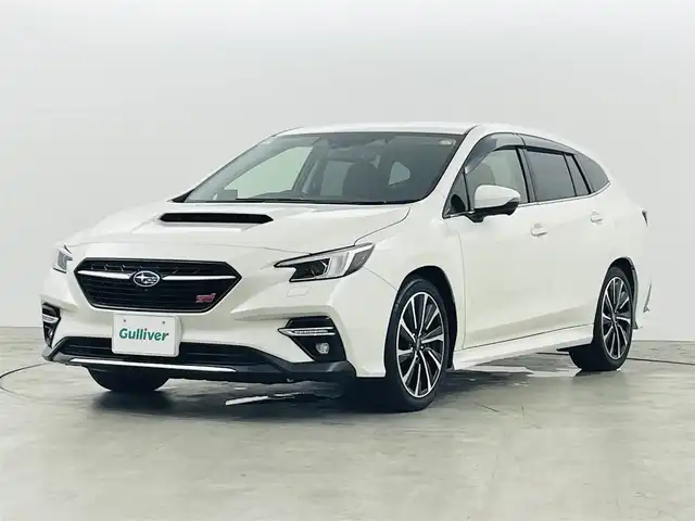 スバル レヴォーグ 1．8STIスポーツ 福島県 2021(令3)年 4万km クリスタルホワイトP アイサイト/・プリクラッシュブレーキ/・エマージェンシーレーンアシスト/・車線逸脱警報/・スバルリヤビークルディティクション/・オートクルーズコントロール/・コーナーセンサー/純正ディーラオプションナビ/【AM/FM/DVD/CD/Bluetooth/フルセグ/HDMI】/型番:CN-FX900D/バックカメラ　/・ビューカメラ【フロント・サイド】/ＥＴＣ　/ＳＴＩ本革シート　/ＳＴＩ専用革巻きステアリング　/純正ドライブレコーダー　/ＧＰＳレーダー　/ＳＴＩ専用マフラー　/フリップダウンモニター　/パワートランク/電子パーキング/・ブレーキホールド/パドルシフト/シートヒーター/プッシュスタート/・スマートキー/・スペアキー/LEDライト/・オートライト/・フォグライト/取扱説明書/・保証書