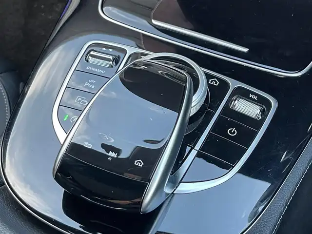 メルセデス・ベンツ Ｍ・ベンツ Ｅ２２０ｄ アバンギャルド AMGライン 山梨県 2018(平30)年 2.9万km ヒヤシンスレッド